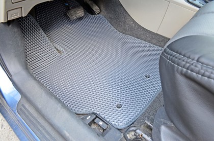 Ворсовые коврики на Toyota Yaris II 2005 - 2011 в Москве