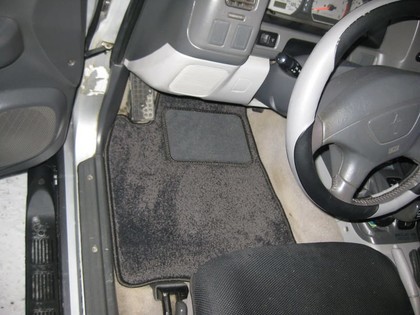 Коврики на Mitsubishi Montero Sport I 1996 - 2008 в Москве