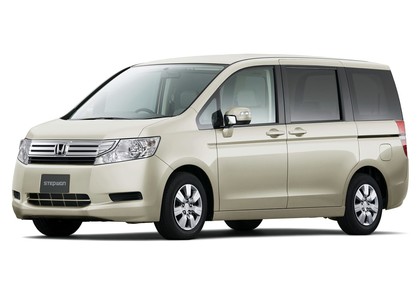 Коврики на Honda StepWGN IV 2009 - 2015 в Москве