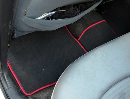 Коврики на Mitsubishi Colt VI 2002 - 2012 в Москве