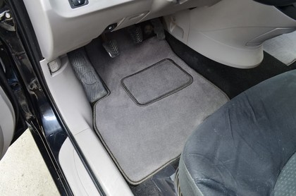 Коврики на Mitsubishi Grandis 2003 - 2009 в Москве