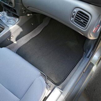 Ворсовые коврики на Nissan Almera 2 (N16) 2000 - 2006 в Москве Ворсовые коврики на Nissan Almera 2 (N16) 2000 - 2006 в Москве